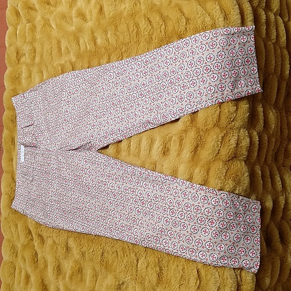 LOFT Cropped Pants - Picture 2 of 14